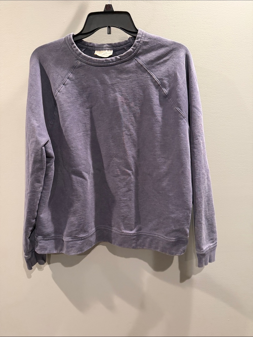 Universal Thread Men's Faded Lavender Crewneck Sweatshirt